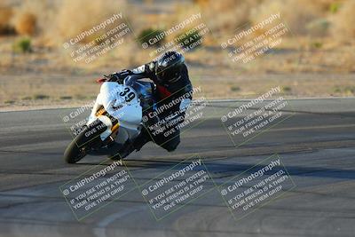 media/Oct-06-2024-Race Pace (Sun) [[d7d39ec7ad]]/1-Turn 10 (730am)/